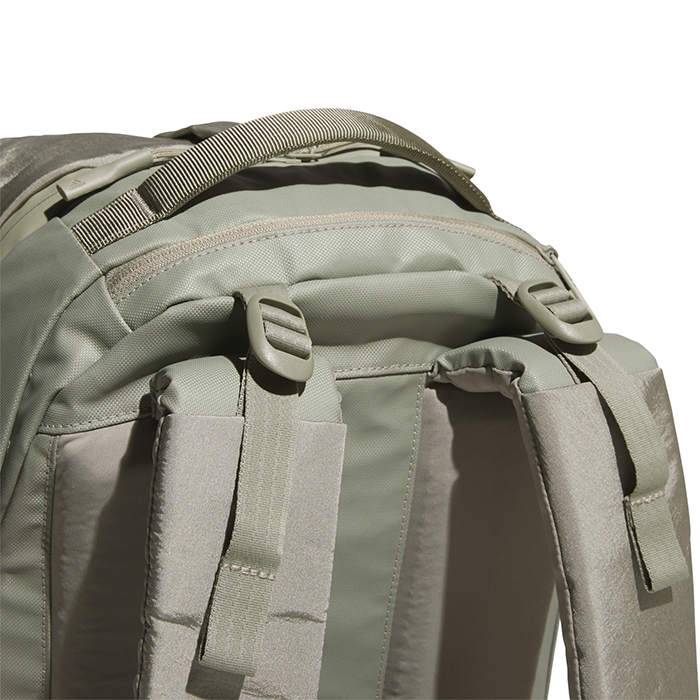 即日出荷 adidas アディダス バックパック 約20.5L シルバーペブル 